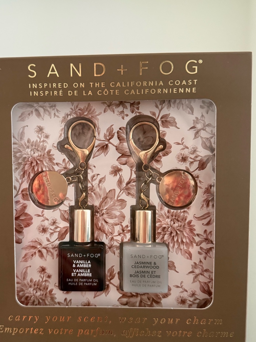 SAND+fog Vanilla & Jasmine Car Charm Fragrance Set